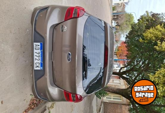 Autos - Ford Ka se 1.5 2019 GNC 116000Km - En Venta