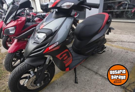 Motos - Aprilia SR 160 2024 Nafta 12500Km - En Venta