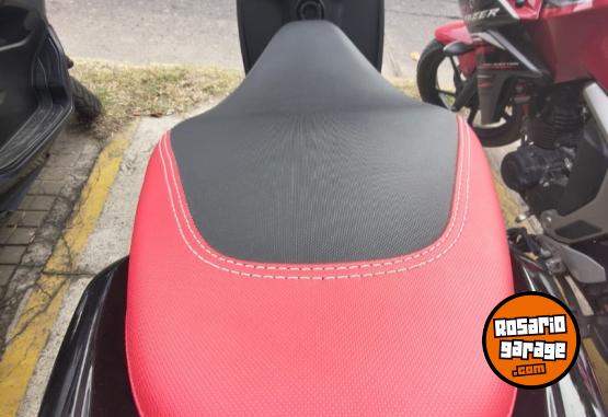 Motos - Aprilia SR 160 2024 Nafta 12500Km - En Venta