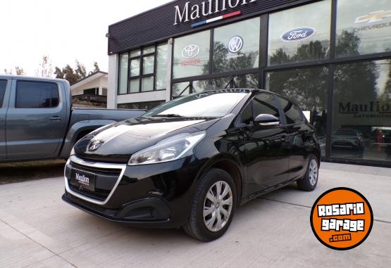 Autos - Peugeot 208 active 2017 Nafta 90000Km - En Venta