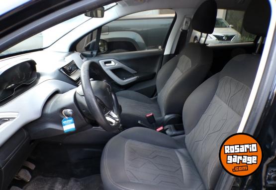 Autos - Peugeot 208 active 2017 Nafta 90000Km - En Venta