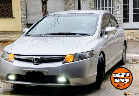 Autos - Honda Civic 2008 Nafta 230000Km - En Venta