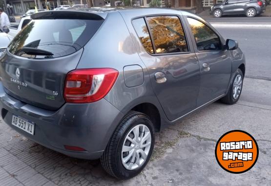 Autos - Renault SANDERO DYNAMIQUE 2017 Nafta 110000Km - En Venta