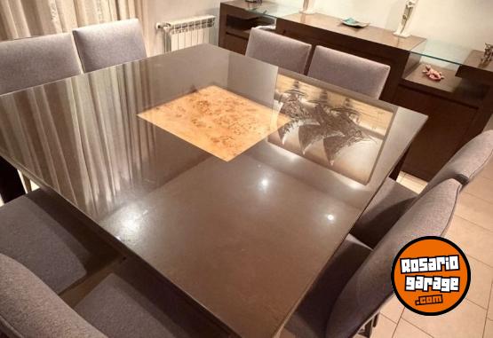 Hogar - Juego mesa y 8 sillas madera impecable - En Venta