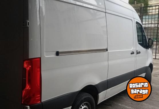 Utilitarios - Mercedes Benz Sprinter 2023 Diesel 61800Km - En Venta