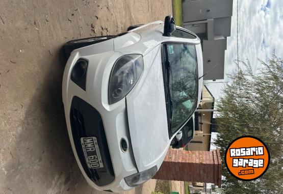 Autos - Ford Ka 2013 Nafta 122000Km - En Venta