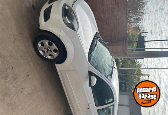 Autos - Ford Ka 2013 Nafta 122000Km - En Venta