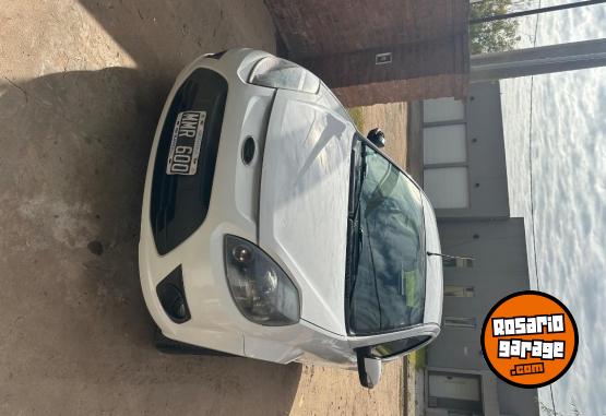 Autos - Ford Ka 2013 Nafta 122000Km - En Venta