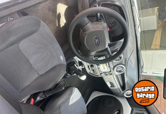 Autos - Ford Ka 2013 Nafta 122000Km - En Venta