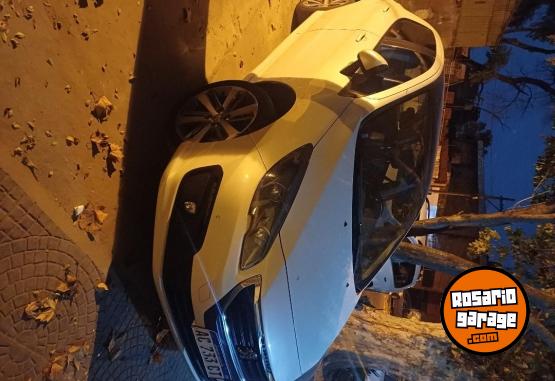 Autos - Peugeot 308 hdi 1.6 2018 Diesel 158000Km - En Venta