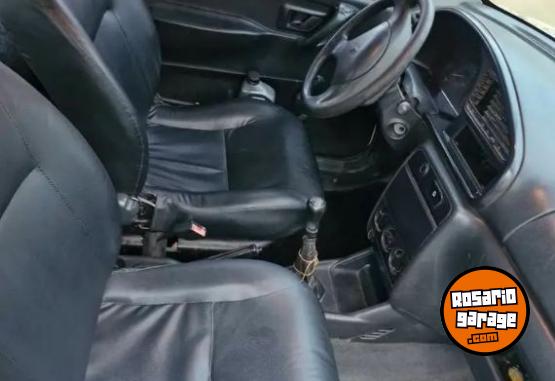 Utilitarios - Peugeot Partner 1998 Diesel 111111Km - En Venta