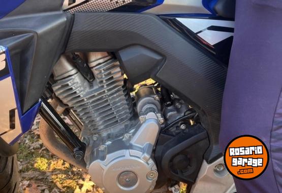 Motos - Honda Twister 250 2022 Nafta 25000Km - En Venta