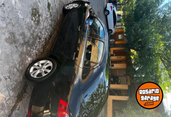 Autos - Volkswagen Voyage 2013 Nafta 156000Km - En Venta