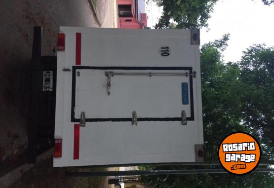 Camiones y Grúas - Vendo Kia 2500 con furgon termico - En Venta