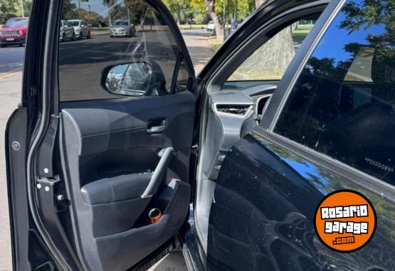 Autos - Toyota Corolla Cross SEG HEV A/T 2023 Electrico / Hibrido 35000Km - En Venta