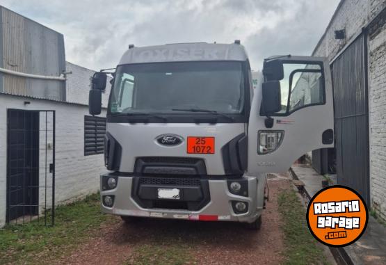 Camiones y Grúas - Vendo Ford Cargo 1722 - En Venta