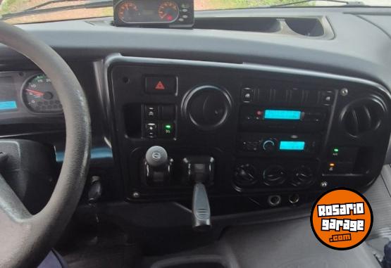 Camiones y Grúas - Vendo Ford Cargo 1722 - En Venta