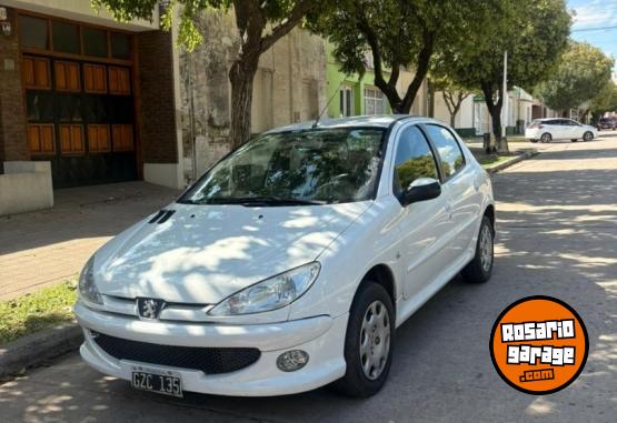 Autos - Peugeot 206 2008 Nafta 85000Km - En Venta