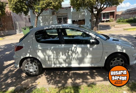 Autos - Peugeot 206 2008 Nafta 85000Km - En Venta