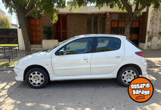 Autos - Peugeot 206 2008 Nafta 85000Km - En Venta