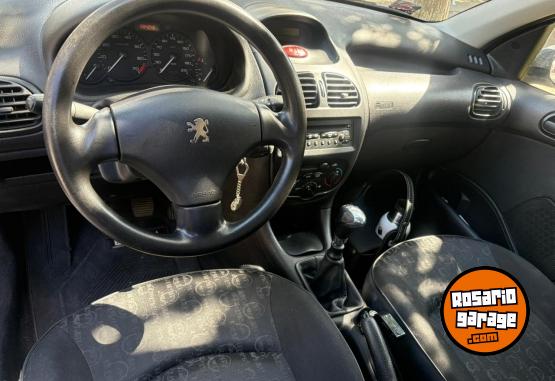 Autos - Peugeot 206 2008 Nafta 85000Km - En Venta