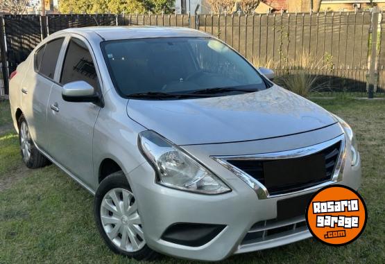 Autos - Nissan Versa 1.6 Sense 2018 Nafta 140000Km - En Venta