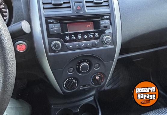 Autos - Nissan Versa 1.6 Sense 2018 Nafta 140000Km - En Venta