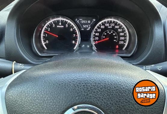 Autos - Nissan Versa 1.6 Sense 2018 Nafta 140000Km - En Venta