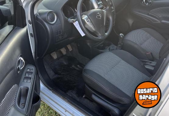 Autos - Nissan Versa 1.6 Sense 2018 Nafta 140000Km - En Venta