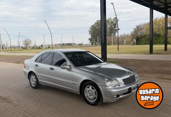 Autos - Mercedes Benz C220 2002 Diesel 179000Km - En Venta