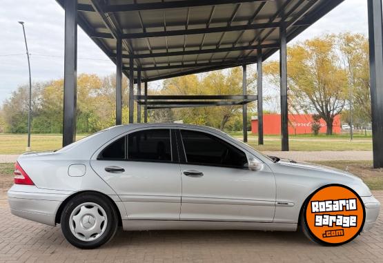 Autos - Mercedes Benz C220 2002 Diesel 179000Km - En Venta