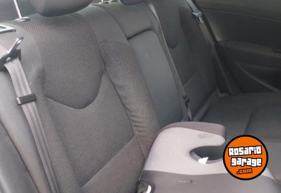 Autos - Peugeot 408 allure 2014 Nafta 207Km - En Venta