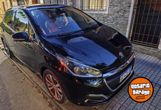 Autos - Peugeot 208 feline 2016 Nafta 83000Km - En Venta