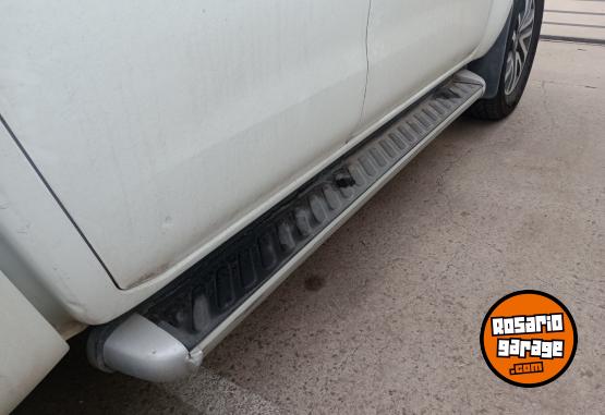 Camionetas - Nissan Frontier 2.3 4x4 NP 300 2018 Diesel 140000Km - En Venta