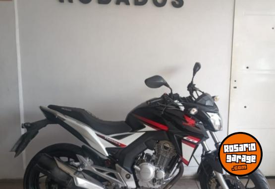 Motos - Honda Twister 250 2017 Nafta 11111Km - En Venta