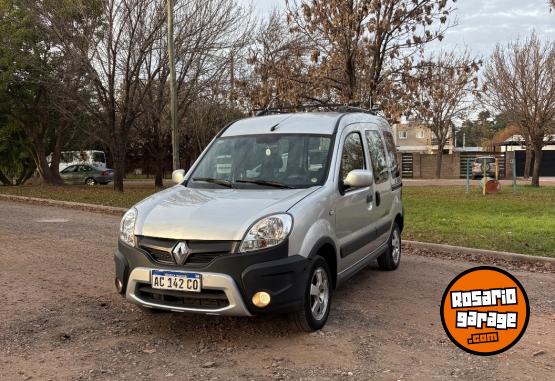 Utilitarios - Renault Kangoo 2017 Nafta 38000Km - En Venta