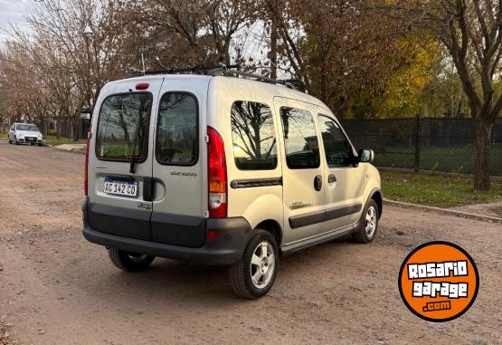 Utilitarios - Renault Kangoo 2017 Nafta 38000Km - En Venta