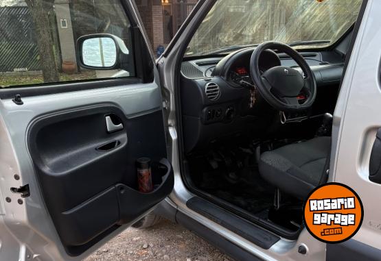 Utilitarios - Renault Kangoo 2017 Nafta 38000Km - En Venta