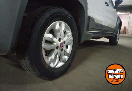 Camionetas - Fiat Strada Adventure 2014 GNC 198000Km - En Venta