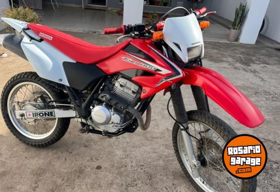 Motos - Honda Tornado 250 2017 Nafta 19000Km - En Venta
