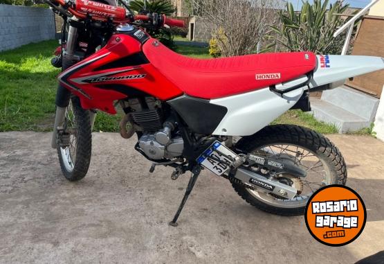 Motos - Honda Tornado 250 2017 Nafta 19000Km - En Venta