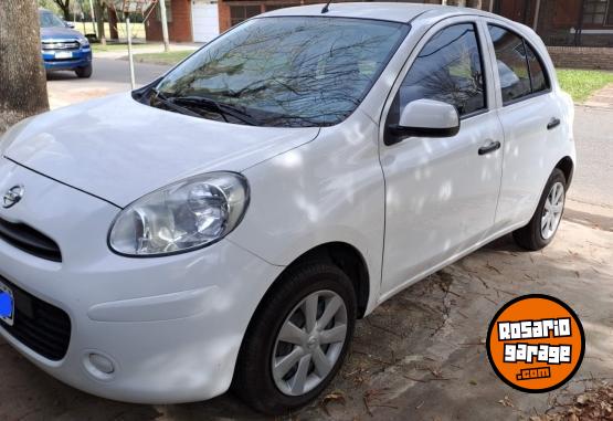 Autos - Nissan March 2012 Nafta 63000Km - En Venta