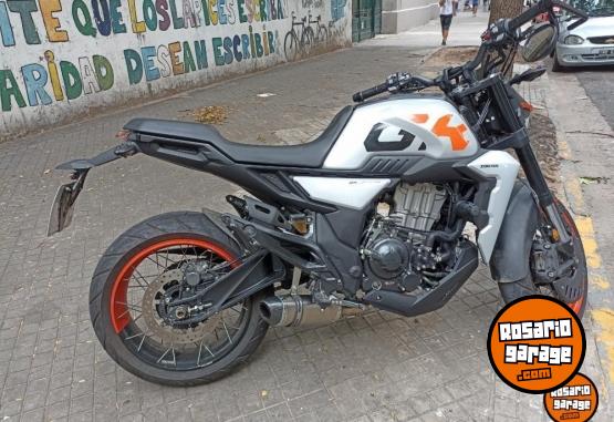 Motos - Zontes Gk 350 2024 Nafta 7000Km - En Venta