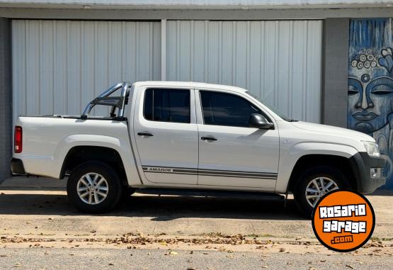 Camionetas - Volkswagen Amarok starline 2.0 2015 Diesel 180000Km - En Venta