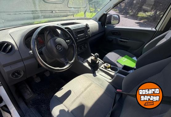Camionetas - Volkswagen Amarok starline 2.0 2015 Diesel 180000Km - En Venta
