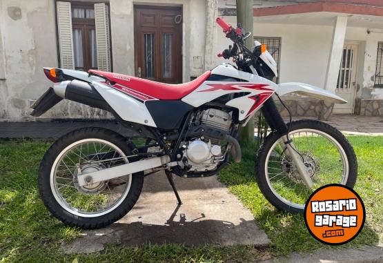 Motos - Honda Tornado 2020 Nafta 12300Km - En Venta