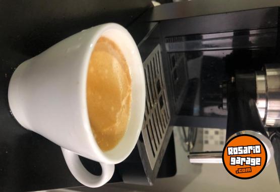 Hogar - Cafetera ESPRESO Philips Saeco IMPECABLE - En Venta