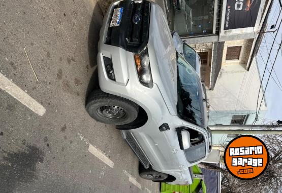 Camionetas - Ford Ranger Xl 2016 Diesel 170000Km - En Venta