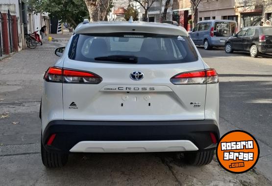 Autos - Toyota Corolla Cross HEV 1.8 SEG 2026 Electrico / Hibrido 0Km - En Venta