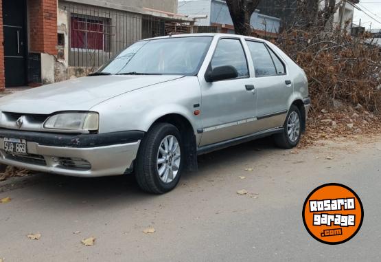 Autos - Renault 19 1994 GNC 111111Km - En Venta
